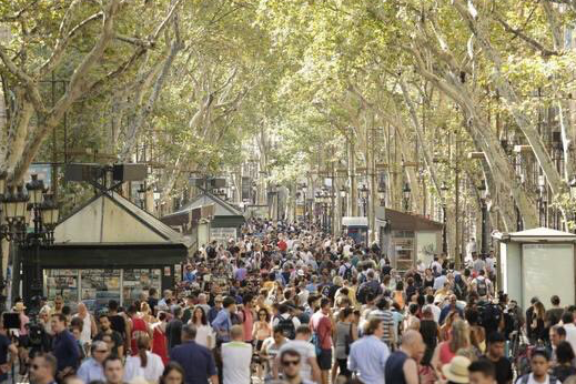 La Rambla, avui, s’aixeca davant del món